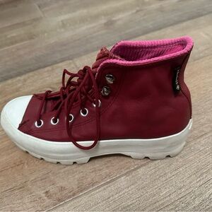 Red leather material converse size 7